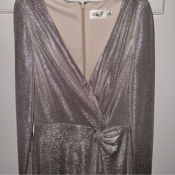 Eliza J Silver Metallic V-Neck Twist Front Plunging Long-Sleeve Wrap Gown - Picture 3 of 15